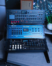 RETRAKT Adjustable Angled Rack-mounting System